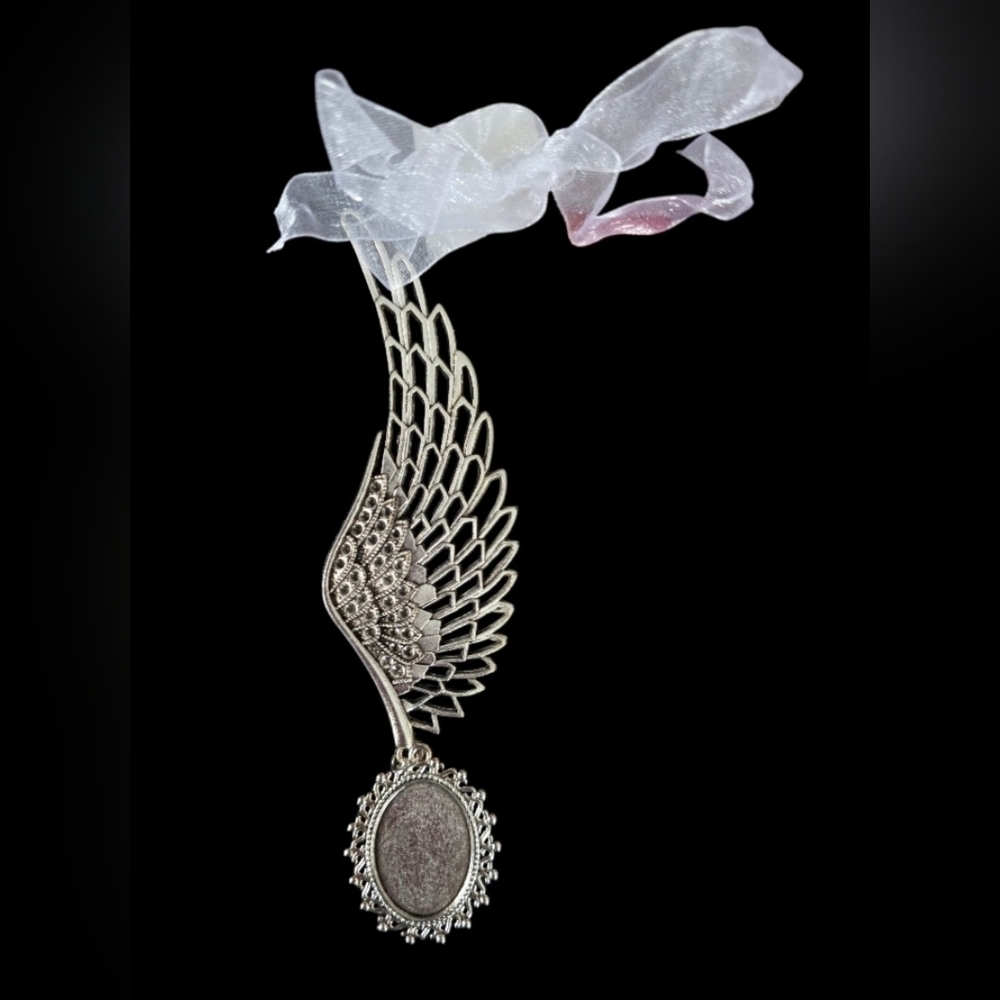 👼 Elegant Silver Wing Memorial Christmas Ornament Os